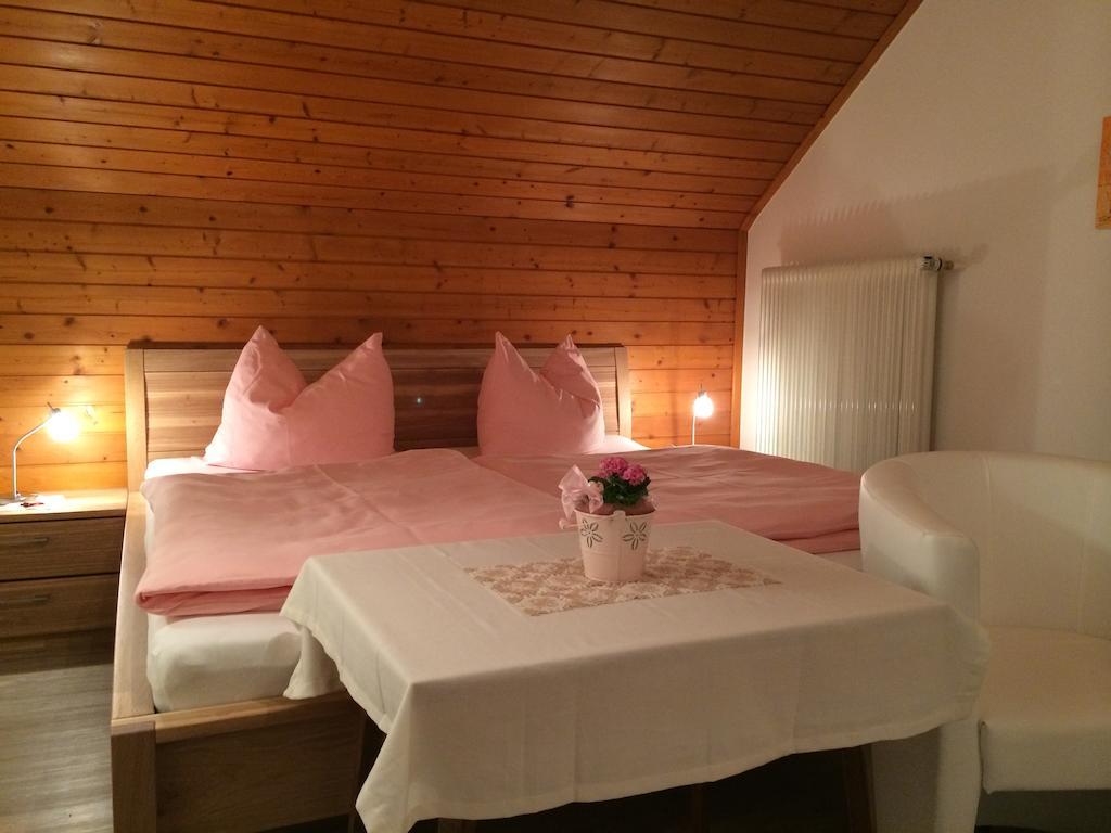 Gaestehaus Kuehnle Pichl bei Aussee Room photo